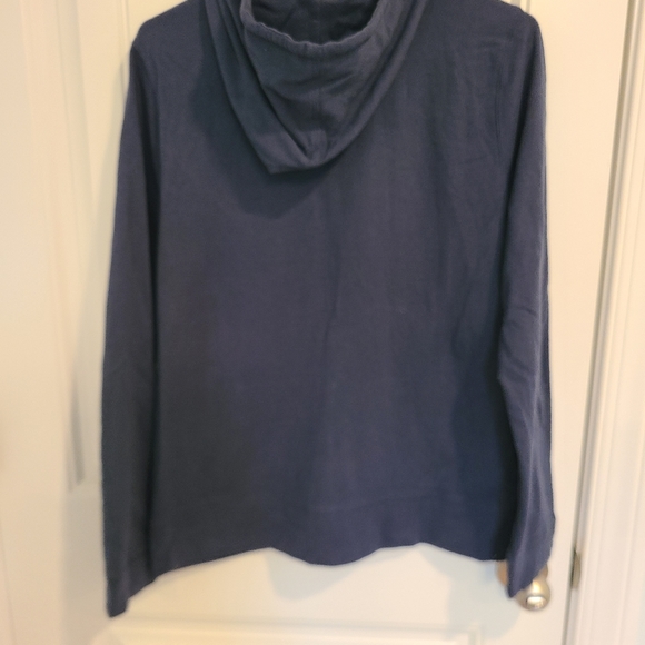 Comfy hoodie with zip up front. - Picture 3 of 5